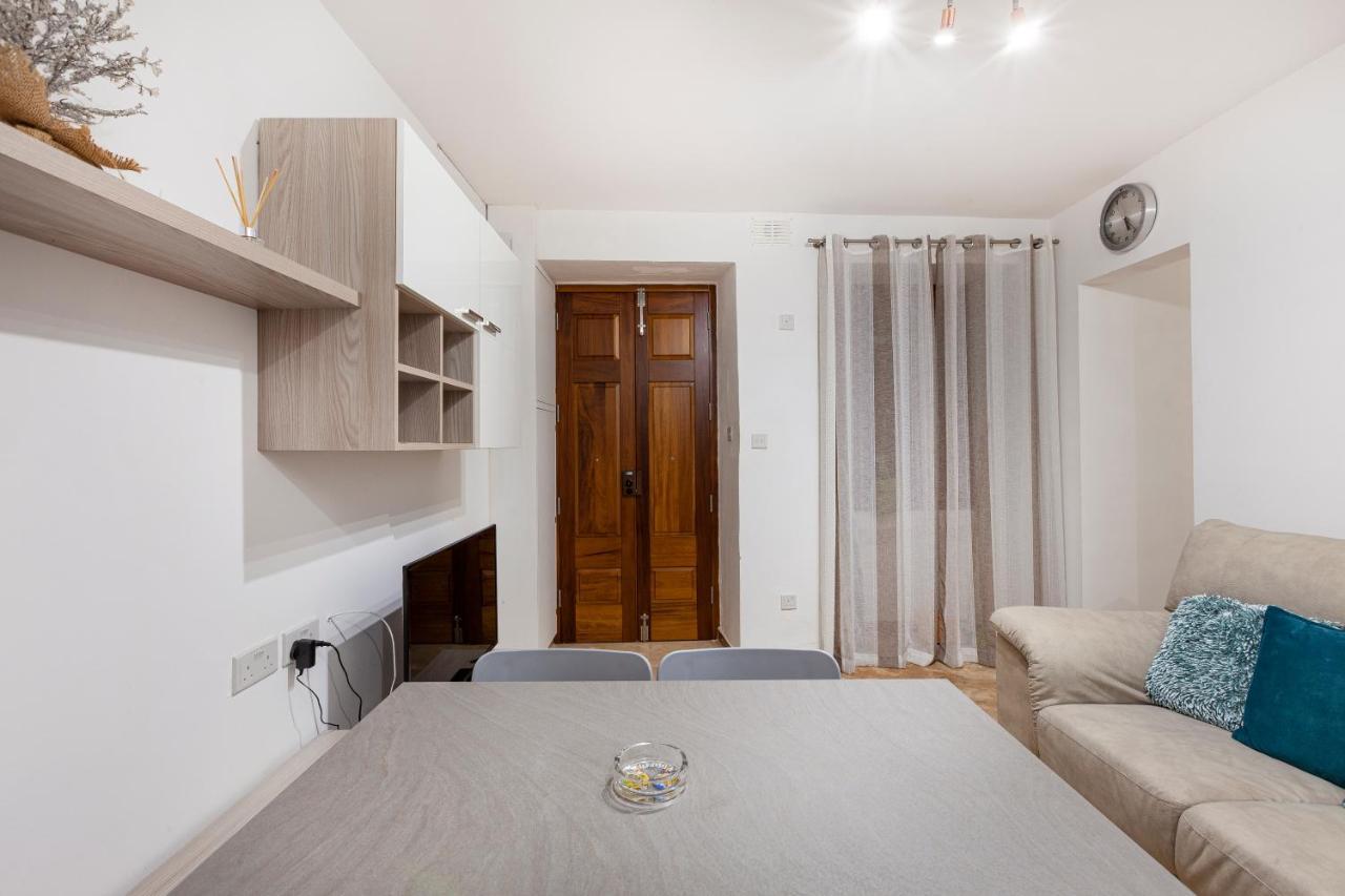 Designer Home With Comfy Sofa In Central Valletta By 360 Estates Kültér fotó