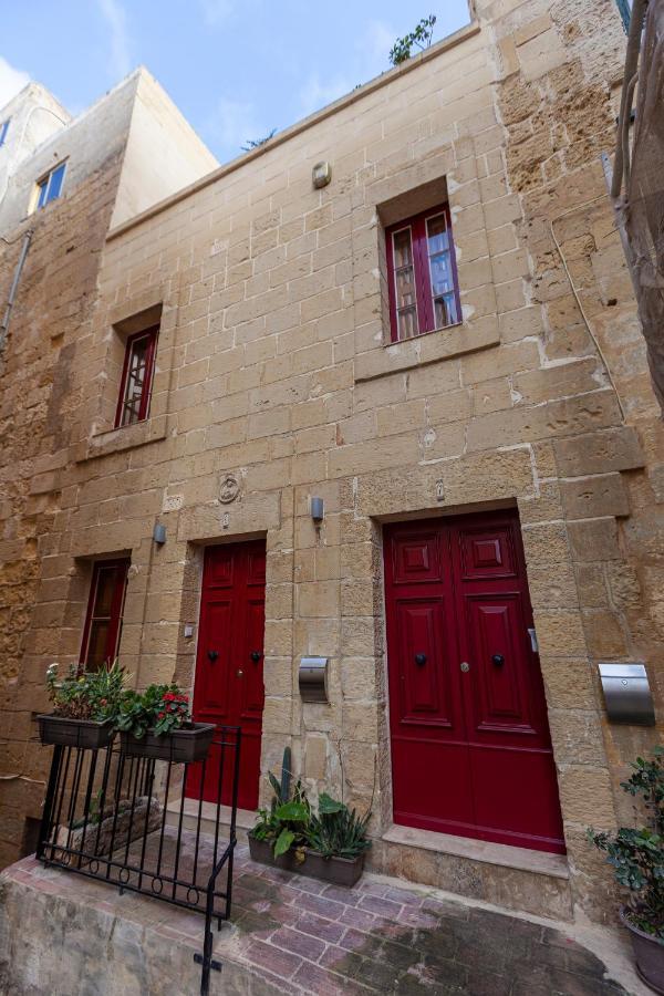 Designer Home With Comfy Sofa In Central Valletta By 360 Estates Kültér fotó