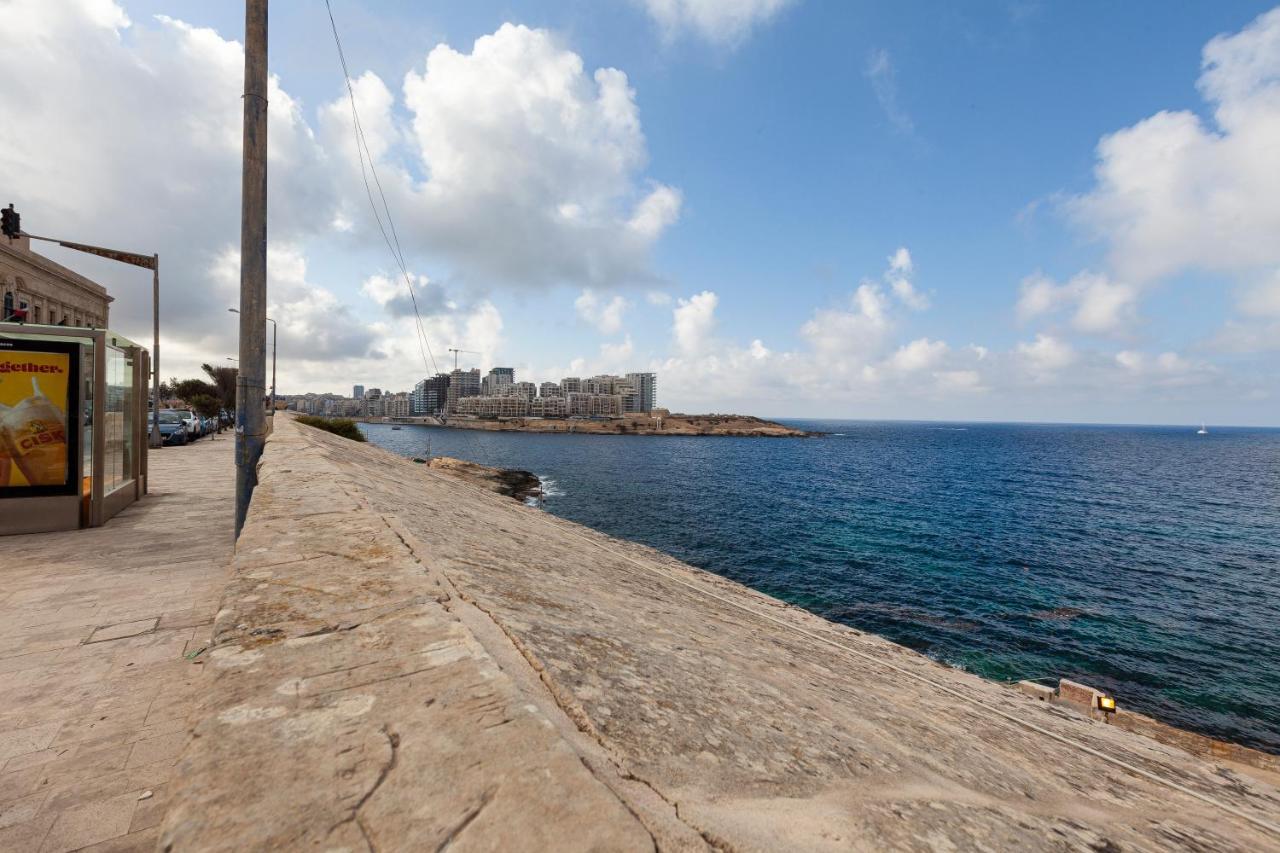Designer Home With Comfy Sofa In Central Valletta By 360 Estates Kültér fotó