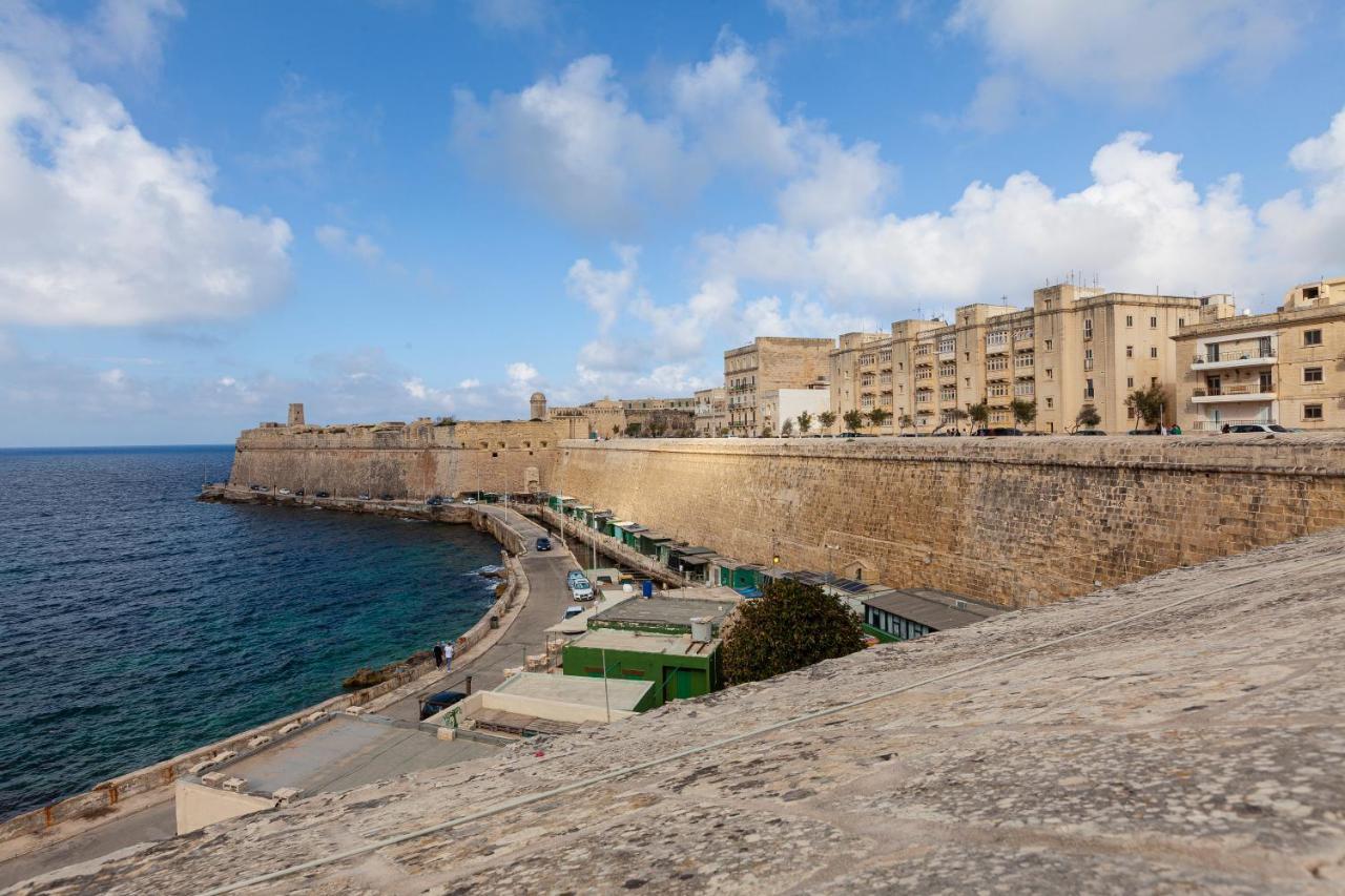 Designer Home With Comfy Sofa In Central Valletta By 360 Estates Kültér fotó