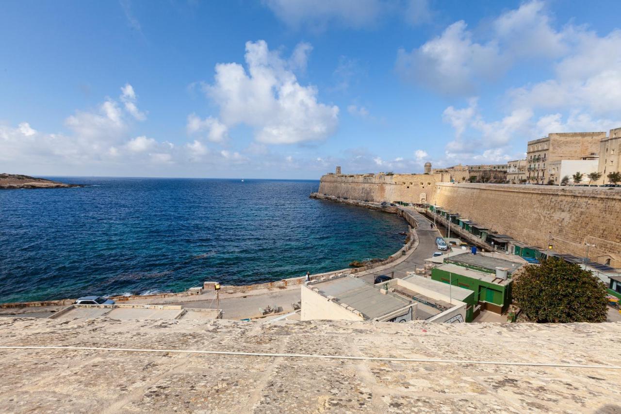 Designer Home With Comfy Sofa In Central Valletta By 360 Estates Kültér fotó